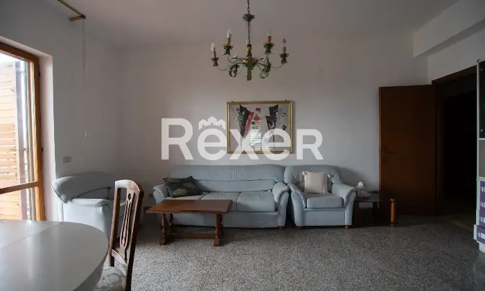 Rexer-Roccella-Ionica-Appartamento-con-ampio-con-terrazzo-e-cantina-in-zona-centrale-di-Roccella-Ionica-Altro