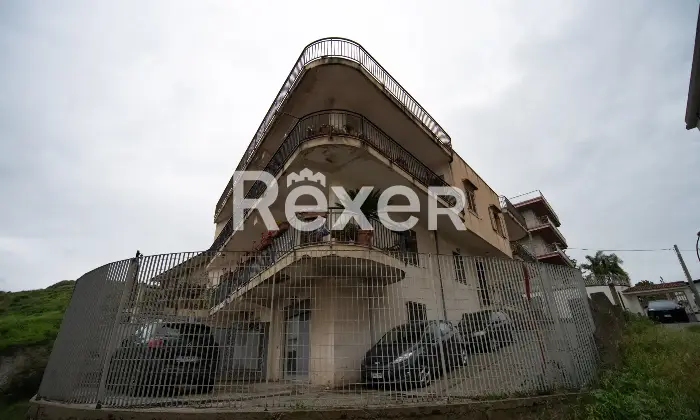 Rexer-Roccella-Ionica-Appartamento-con-ampio-con-terrazzo-e-cantina-in-zona-centrale-di-Roccella-Ionica-Altro