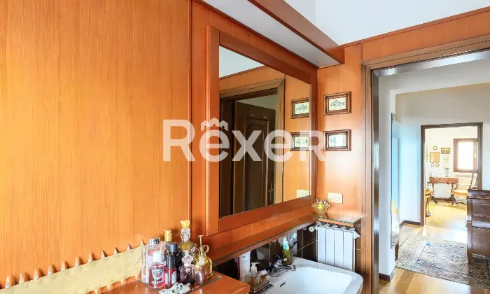 Rexer-Venezia-Nuda-propriet-in-villino-depoca-nel-cuore-del-Lido-Altro