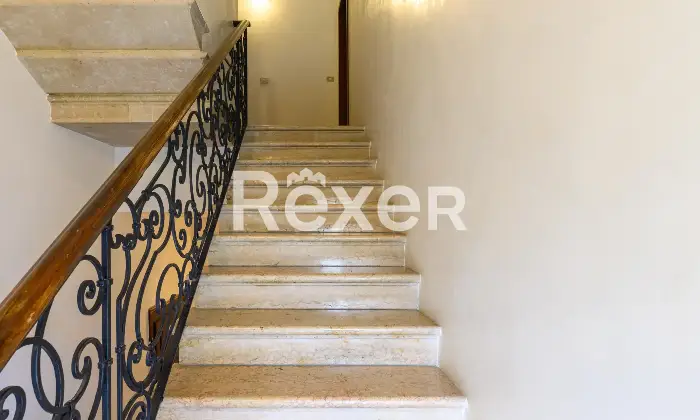 Rexer-Venezia-Nuda-propriet-in-villino-depoca-nel-cuore-del-Lido-Altro