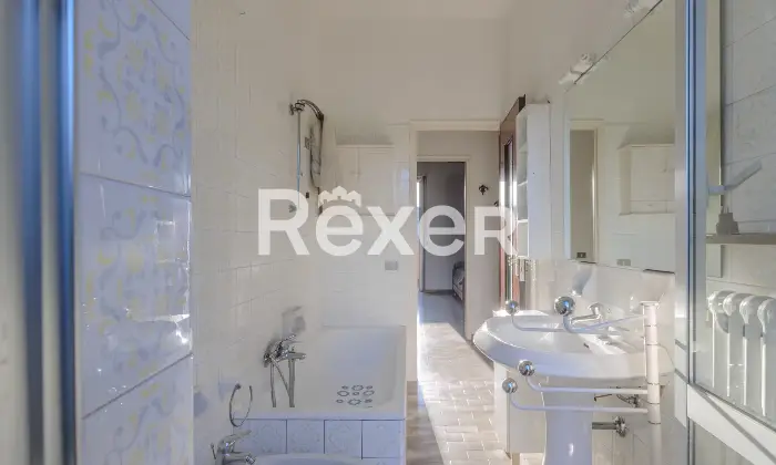 Rexer-Bergamo-Quadrilocale-con-doppia-esposizione-e-box-Altro