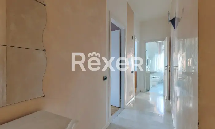 Rexer-Alzano-Lombardo-TRILOCALE-CON-BOX-E-CANTINA-Altro