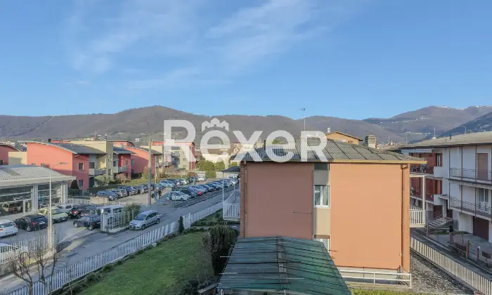 Rexer-Alzano-Lombardo-TRILOCALE-CON-BOX-E-CANTINA-Altro