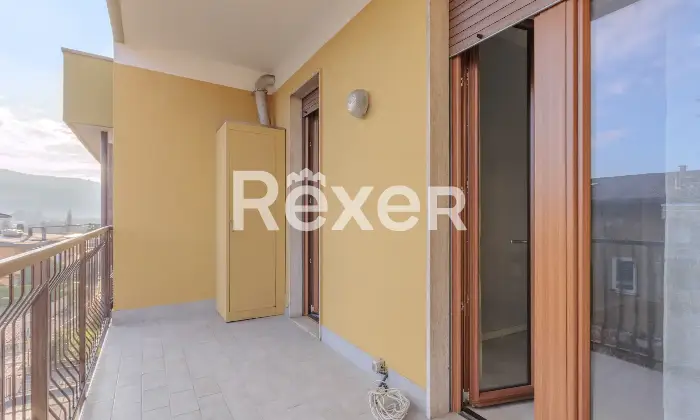 Rexer-Alzano-Lombardo-TRILOCALE-CON-BOX-E-CANTINA-Altro