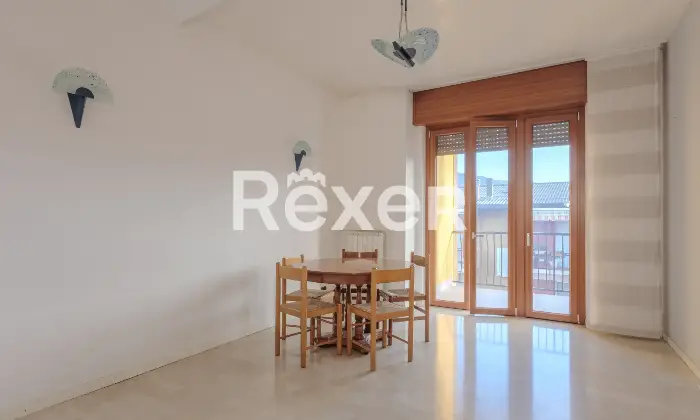 Rexer-Alzano-Lombardo-TRILOCALE-CON-BOX-E-CANTINA-Altro