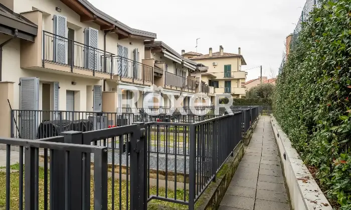 Rexer-Vimercate-Appartamento-in-classe-A-su-due-livelli-di-mq-con-taverna-e-box-doppio-Altro