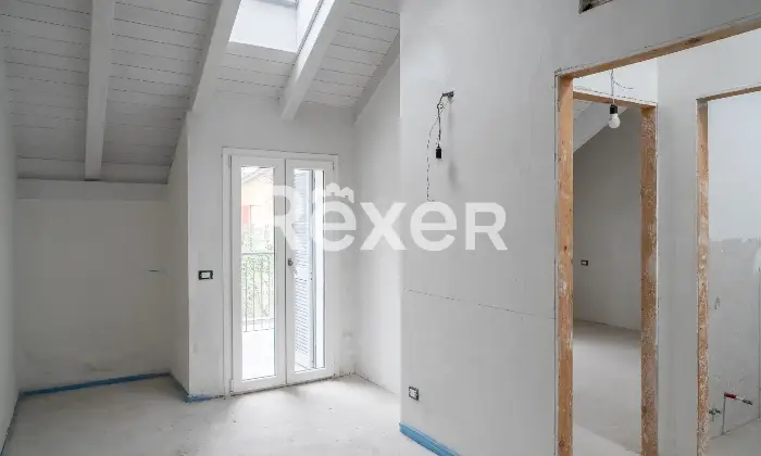Rexer-Vimercate-Appartamento-in-classe-A-su-due-livelli-di-mq-con-taverna-e-box-doppio-Altro