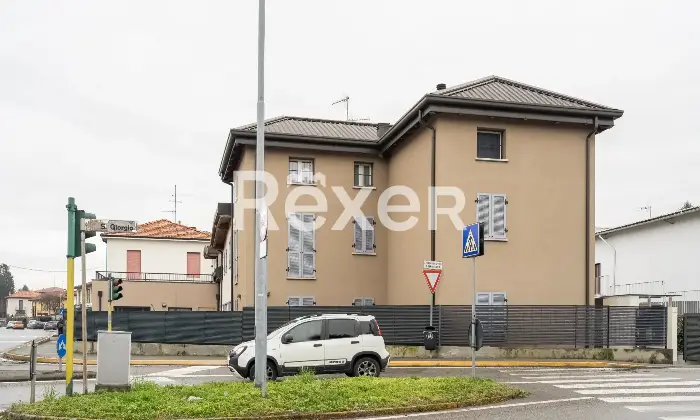 Rexer-Vimercate-Duplex-in-classe-A-con-cantina-e-box-doppio-Altro