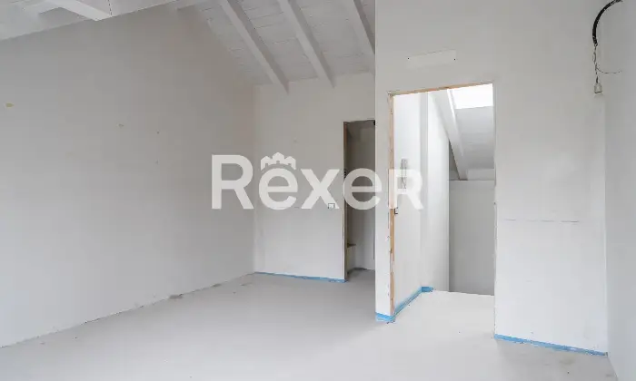 Rexer-Vimercate-Duplex-in-classe-A-con-cantina-e-box-doppio-Altro