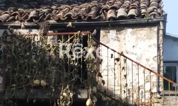 Rexer-Cellino-Attanasio-Casa-rurale-in-vendita-in-via-Borea-a-Cellino-Attanasio-Altro