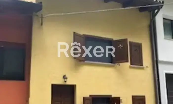 Rexer-Veglio-Casa-in-montagna-in-Frazione-Caveggia-a-Veglio-Altro