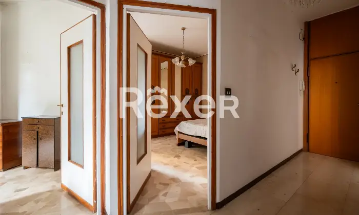 Rexer-Milano-Trilocale-con-cantina-e-box-Altro