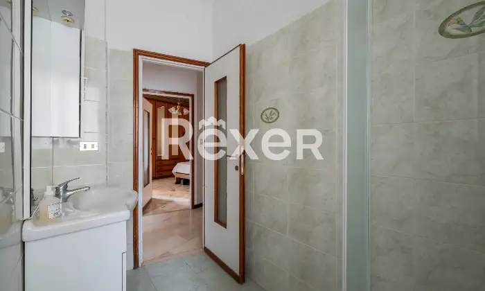 Rexer-Milano-Trilocale-con-cantina-e-box-Altro