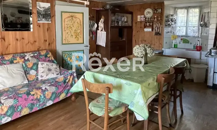 Rexer-Premia-Casa-tradizionale-in-pietra-con-ampio-terreno-in-Frazione-Pioda-Premia-Altro