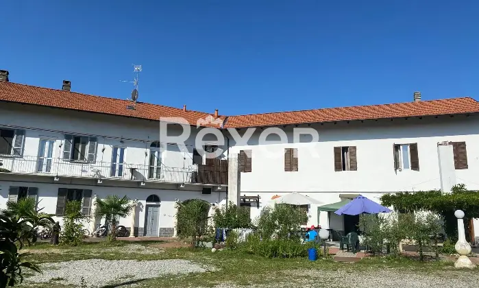 Rexer-Carpignano-Sesia-Intero-edificio-in-vendita-in-via-Giuseppe-Verdi-a-Carpignano-Sesia-Altro