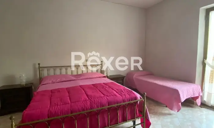 Rexer-Laureana-di-Borrello-Casa-singola-su-tre-livelli-in-vendita-in-via-Trieste-a-Laureana-di-Borrello-Altro