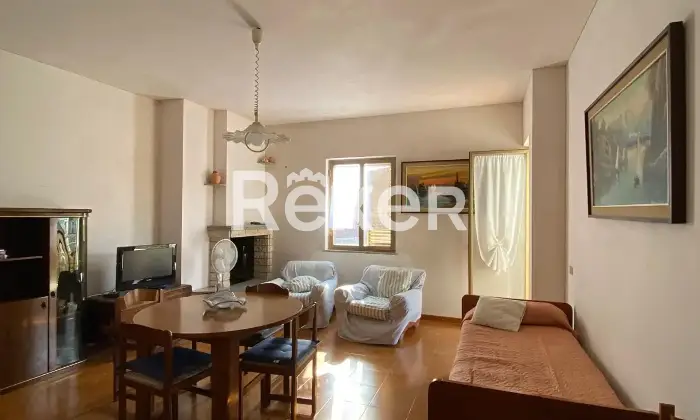 Rexer-Laureana-di-Borrello-Casa-singola-su-tre-livelli-in-vendita-in-via-Trieste-a-Laureana-di-Borrello-Altro