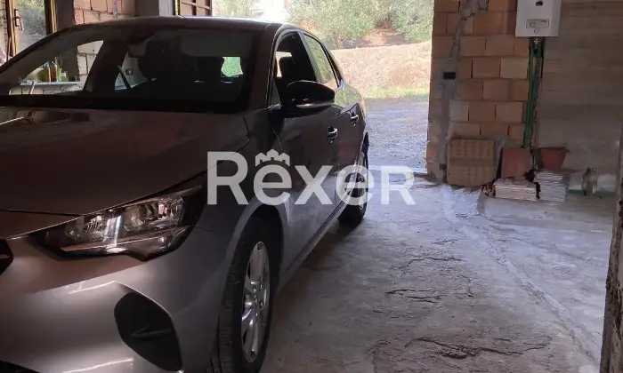 Rexer-Laureana-di-Borrello-Casa-singola-su-tre-livelli-in-vendita-in-via-Trieste-a-Laureana-di-Borrello-Altro