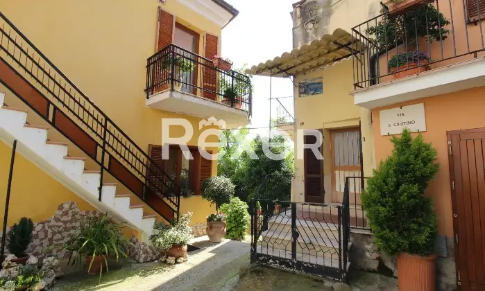 Rexer-Bellante-Casa-indipendente-in-vendita-in-via-S-Giustino-Altro