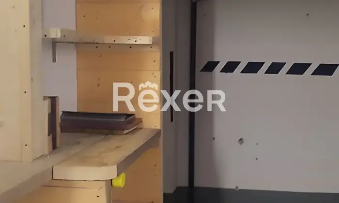 Rexer-Campomorone-Garage-soppalcato-ristrutturato-con-posti-moto-e-auto-mq-Altro