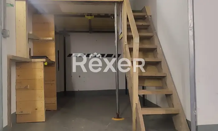 Rexer-Campomorone-Garage-soppalcato-ristrutturato-con-posti-moto-e-auto-mq-Altro