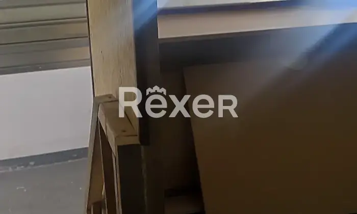 Rexer-Campomorone-Garage-soppalcato-ristrutturato-con-posti-moto-e-auto-mq-Altro