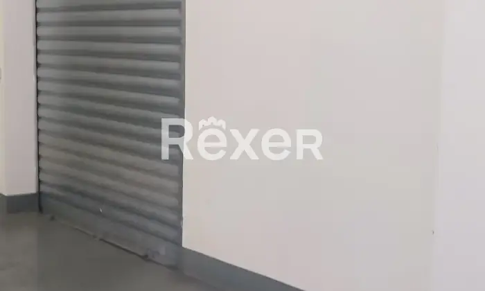 Rexer-Campomorone-Garage-soppalcato-ristrutturato-con-posti-moto-e-auto-mq-Altro