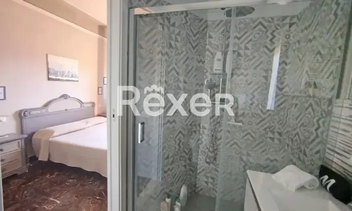 Rexer-Casole-dElsa-Vivere-le-colline-toscane-ultimo-piano-con-vista-balcone-e-garage-Altro