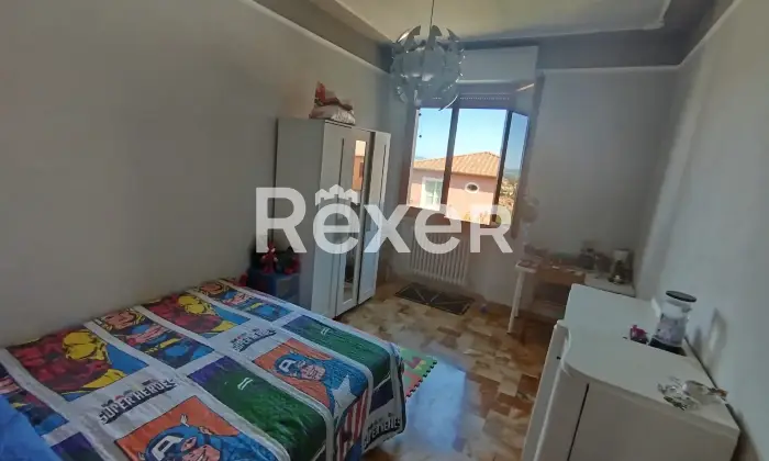 Rexer-Casole-dElsa-Vivere-le-colline-toscane-ultimo-piano-con-vista-balcone-e-garage-Altro