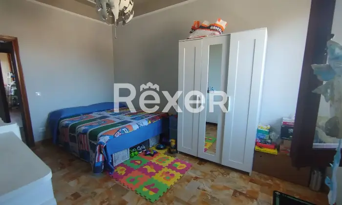 Rexer-Casole-dElsa-Vivere-le-colline-toscane-ultimo-piano-con-vista-balcone-e-garage-Altro