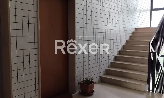 Rexer-Foggia-Trilocale-al-sesto-piano-con-ascensore-balconi-e-ripostiglio-Altro