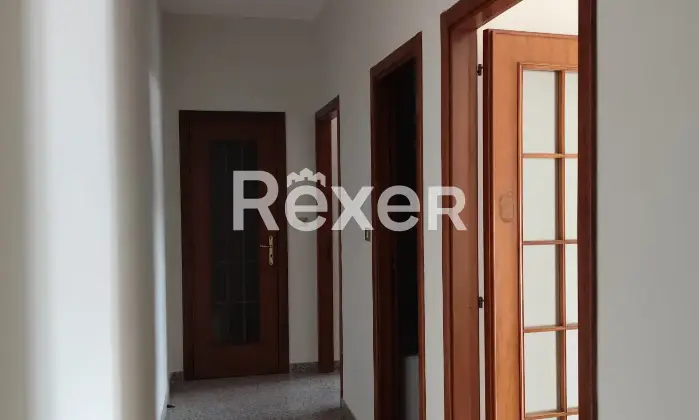 Rexer-Foggia-Trilocale-al-sesto-piano-con-ascensore-balconi-e-ripostiglio-Altro