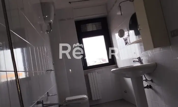 Rexer-Foggia-Trilocale-al-sesto-piano-con-ascensore-balconi-e-ripostiglio-Altro