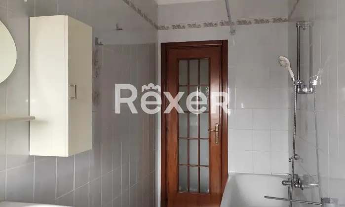 Rexer-Foggia-Trilocale-al-sesto-piano-con-ascensore-balconi-e-ripostiglio-Altro