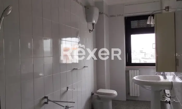 Rexer-Foggia-Trilocale-al-sesto-piano-con-ascensore-balconi-e-ripostiglio-Altro