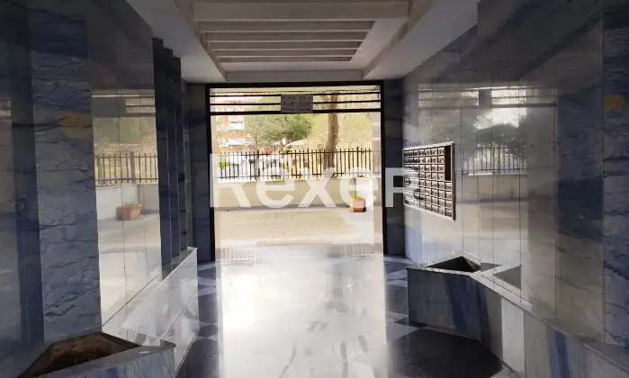 Rexer-Foggia-Trilocale-al-sesto-piano-con-ascensore-balconi-e-ripostiglio-Altro