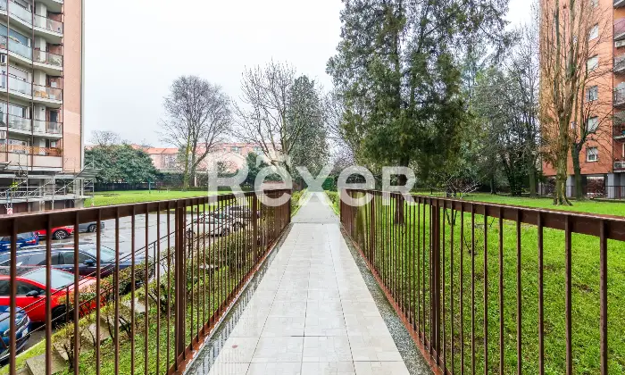 Rexer-Milano-Tre-locali-piano-alto-Altro