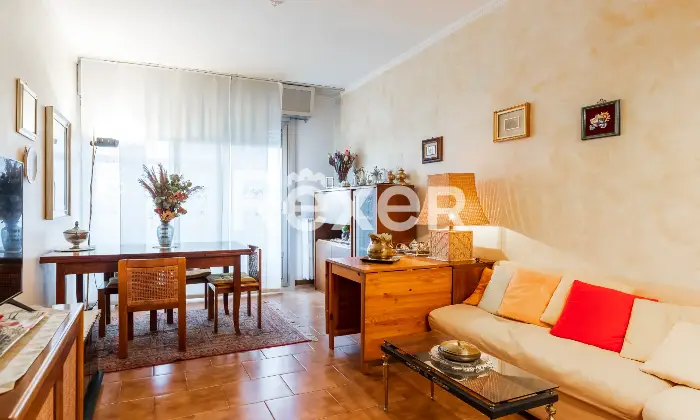 Rexer-Milano-Tre-locali-piano-alto-Altro