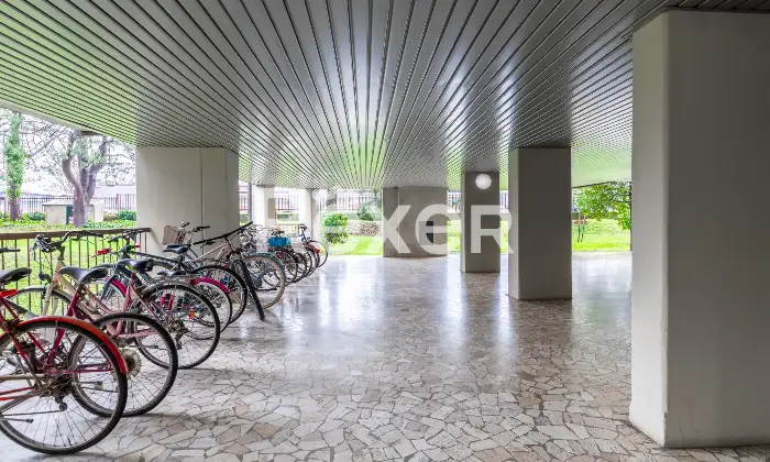 Rexer-Milano-Tre-locali-piano-alto-Altro