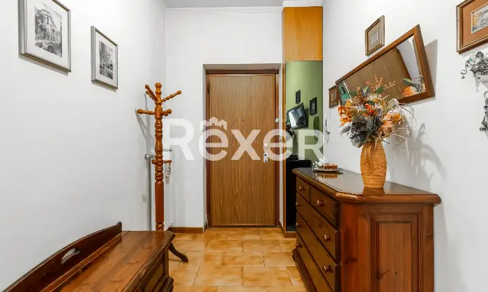 Rexer-Milano-Tre-locali-piano-alto-Altro