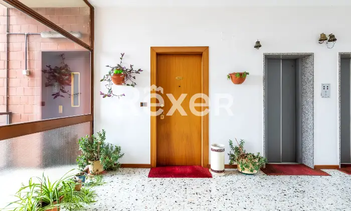 Rexer-Milano-Tre-locali-piano-alto-Altro