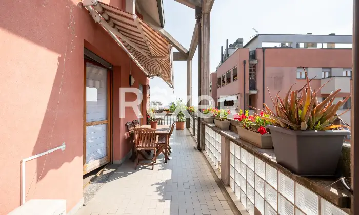 Rexer-Milano-ATTICO-SU-DUE-LIVELLI-CON-TERRAZZO-VIVIBILE-E-BOX-Altro