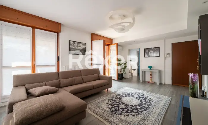 Rexer-Milano-ATTICO-SU-DUE-LIVELLI-CON-TERRAZZO-VIVIBILE-E-BOX-Altro