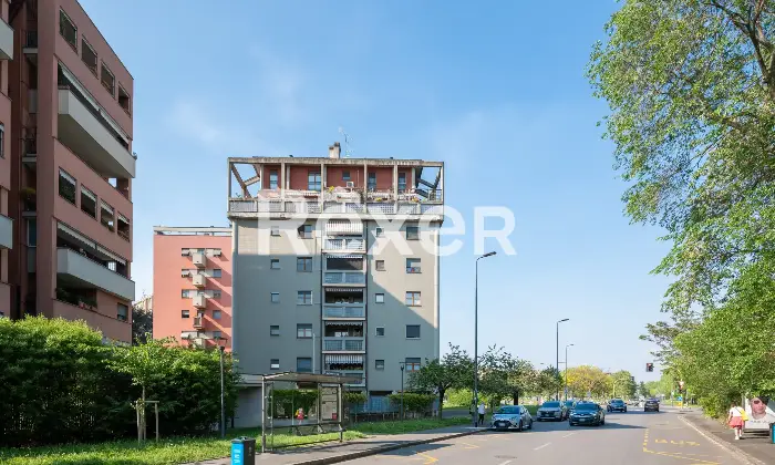 Rexer-Milano-ATTICO-SU-DUE-LIVELLI-CON-TERRAZZO-VIVIBILE-E-BOX-Altro