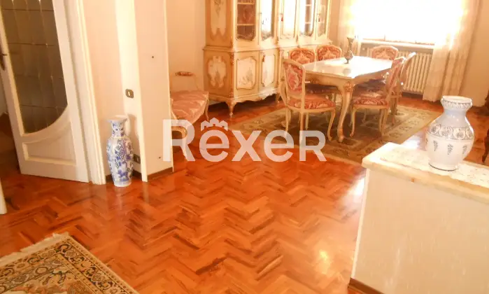 Rexer-None-Appartamento-su-due-piani-in-vendita-in-Via-Beccaria-a-None-Altro