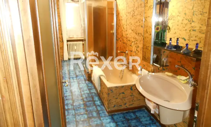 Rexer-None-Appartamento-su-due-piani-in-vendita-in-Via-Beccaria-a-None-Altro