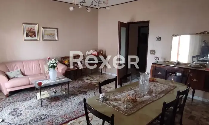 Rexer-Bronte-Appartamento-in-vendita-Altro