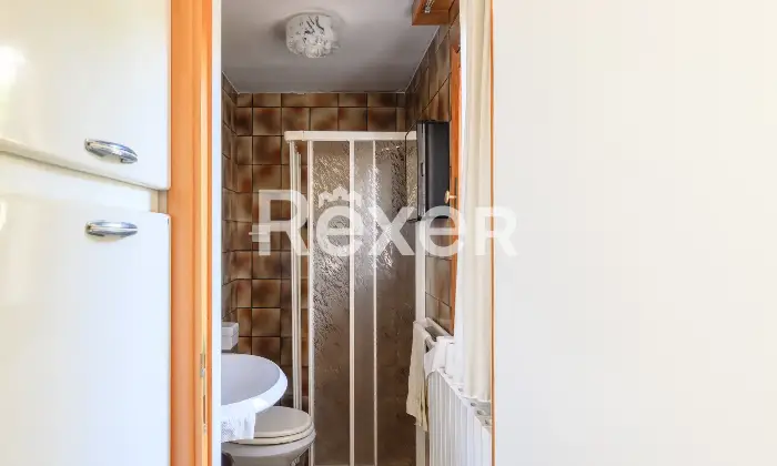 Rexer-Venezia-Casa-indipendente-su-pi-livelli-con-ampia-mansarda-e-giardino-privato-Altro