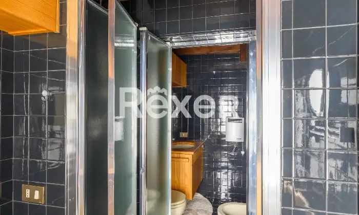 Rexer-Venezia-Casa-indipendente-su-pi-livelli-con-ampia-mansarda-e-giardino-privato-Altro