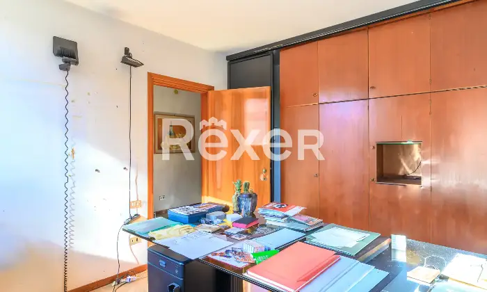 Rexer-Venezia-Casa-indipendente-su-pi-livelli-con-ampia-mansarda-e-giardino-privato-Altro